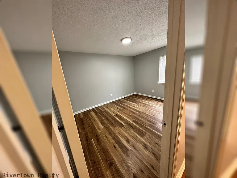 155 Clark Pl — Photo 12