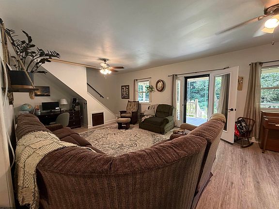 2nd image of 860 Bingamon Rd