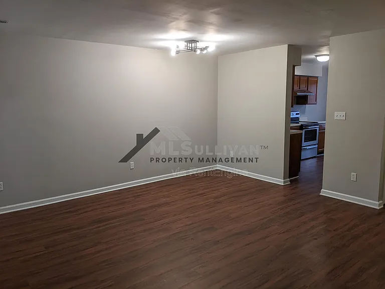 608 Kendall Dr — Photo 5