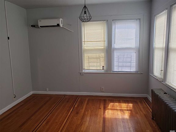 4th image of 3978 Amundson Ave