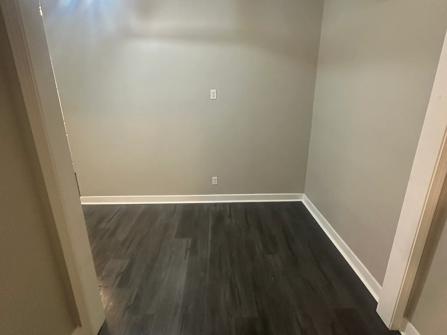1 bed, 500 sqft, $1,050 — Photo 4