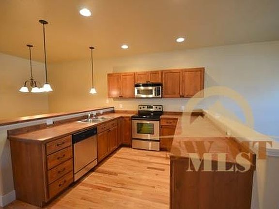2nd image of 56 Kimball Ave APT D