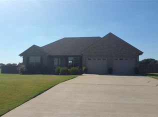 189 Sedona Dr, Dyersburg, TN 38024