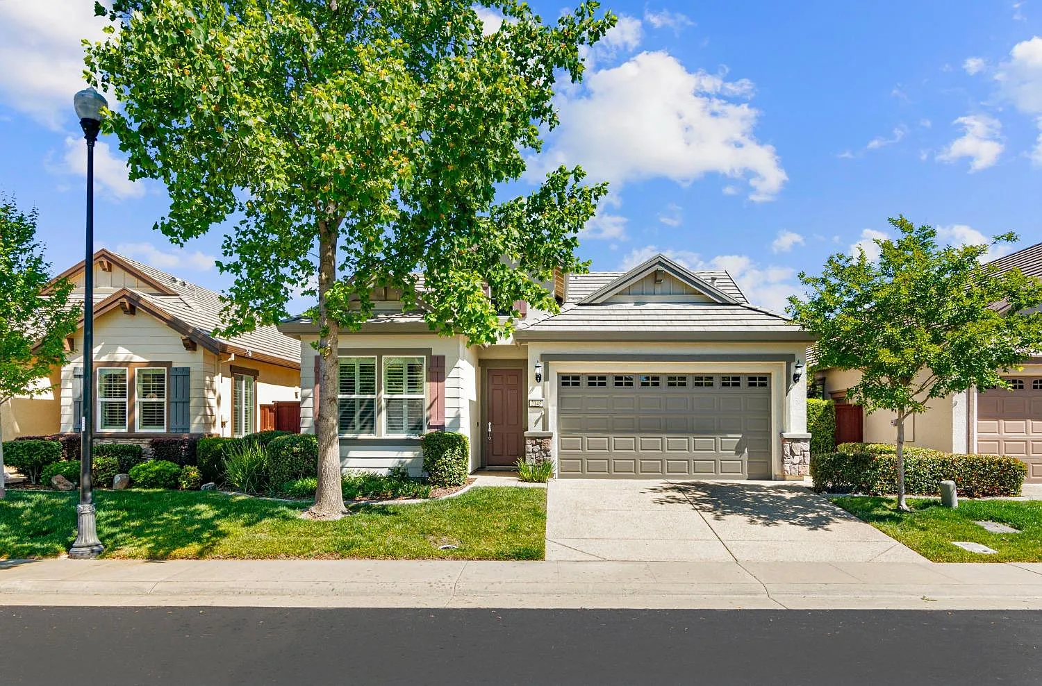 2145 Xavier Ln photo 1