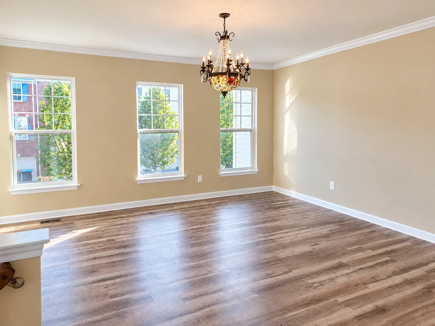 103 Argyle Ct — Photo 3