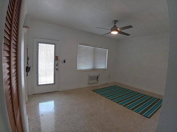 5th image of 7300 Byron Ave APT 21