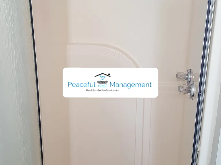 ensuite shower