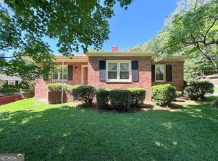 100 Heard Dr, Elberton, GA 30635