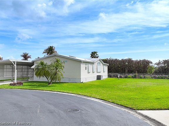 2nd image of 1641 SW 35th Cir
