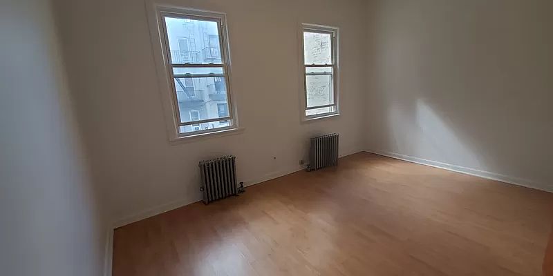 2nd image of 122 Gatling Pl APT 2