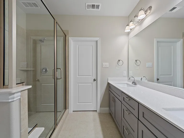 4267 Shavano Dr — Photo 10