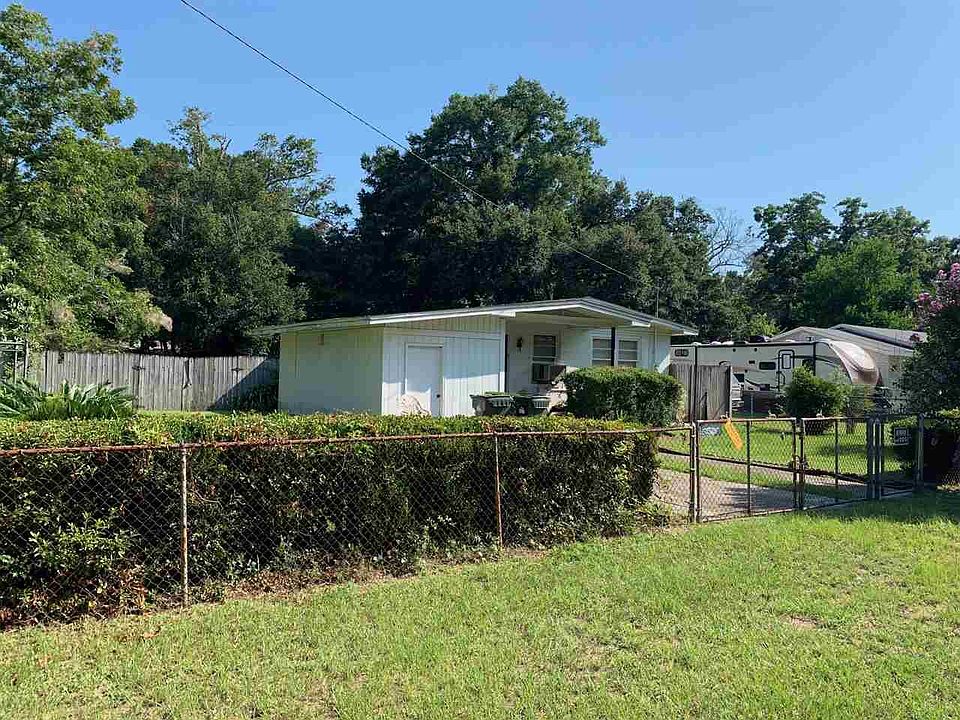 2nd image of 114 Bayliss Ct