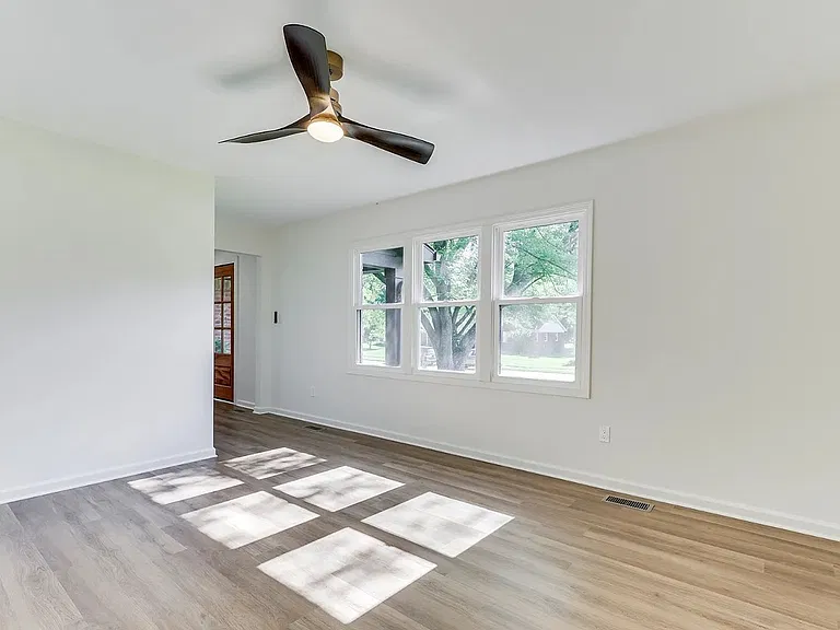 11506 Rolling Springs Dr — Photo 11