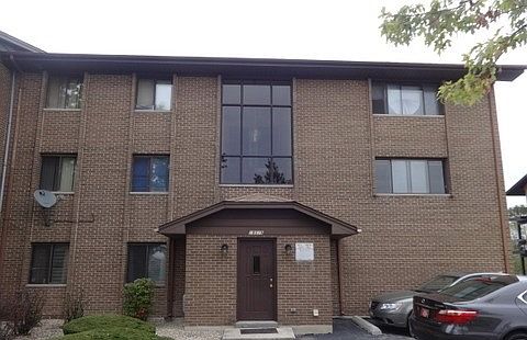 1st image of 19519 Lake Shore Dr