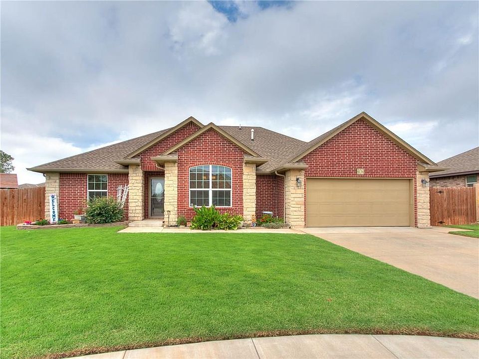 1st image of 404 Hunters Glen Ct