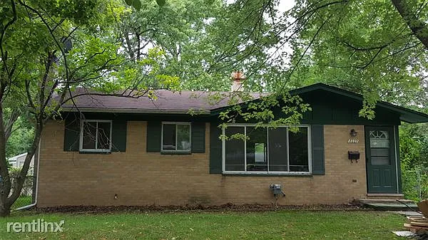 3227 Ronald St photo 1