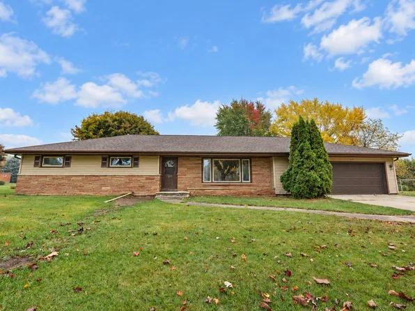 824 Parker Ave, Algoma, WI 54201