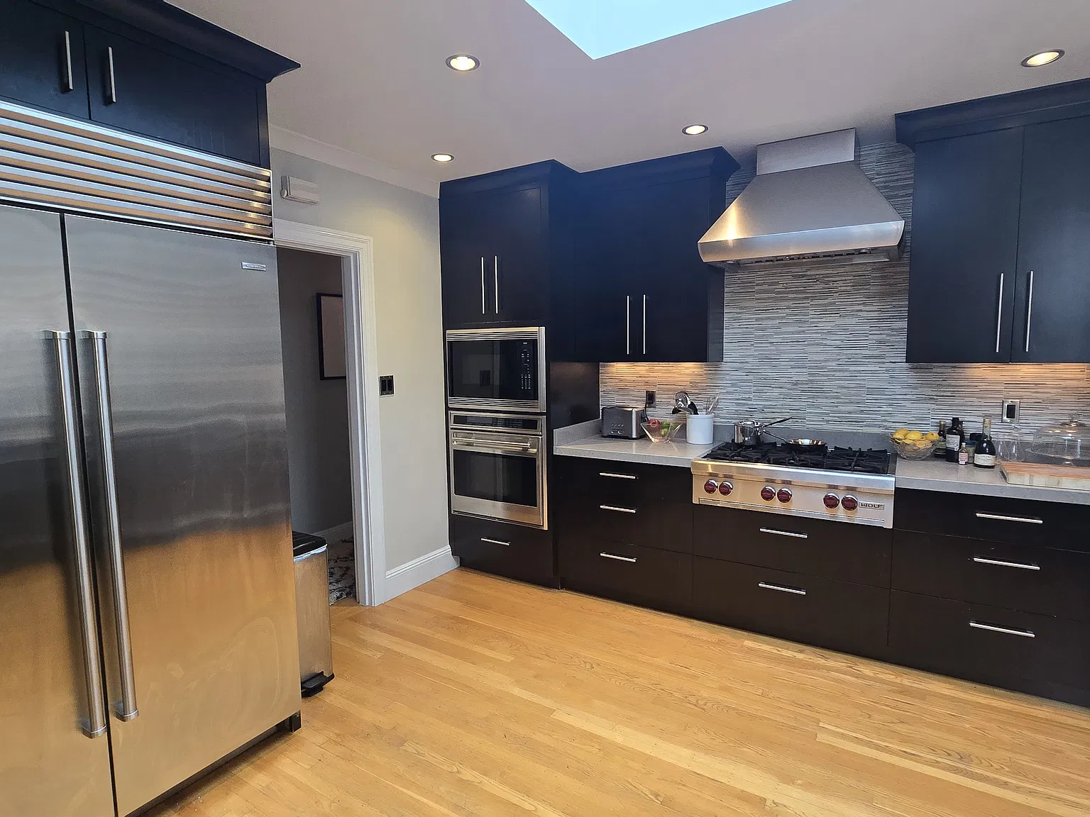 3 bed, 2.0 bath, 2480 sqft, $19,995 — Photo 3