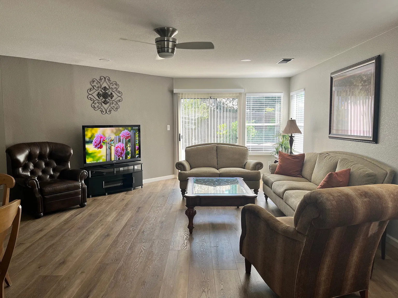 3 bed, 1533 sqft, $2,600 — Photo 2