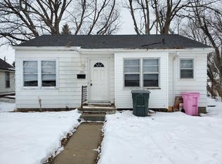 3257 Garretson Ave, Sioux City, IA 51106