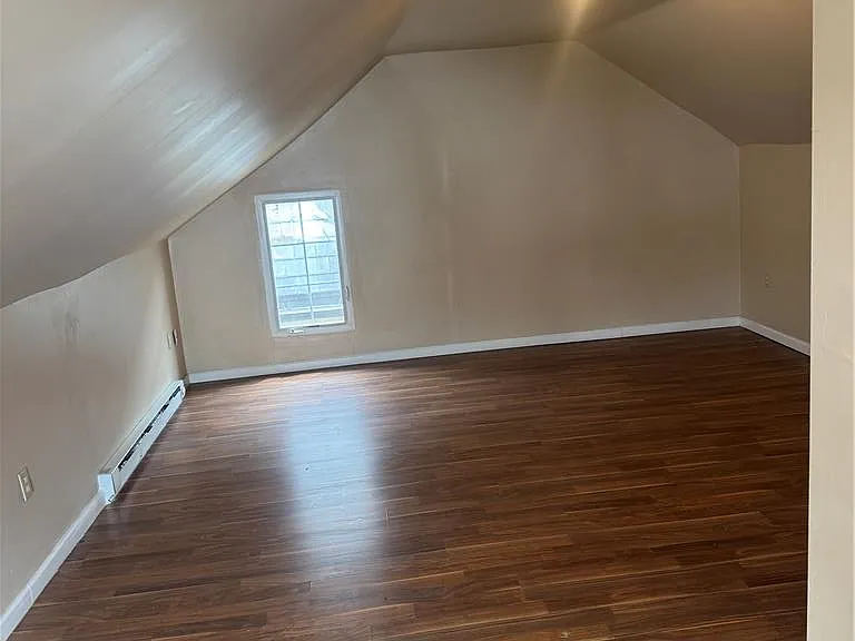 328 W Broad St — Photo 22