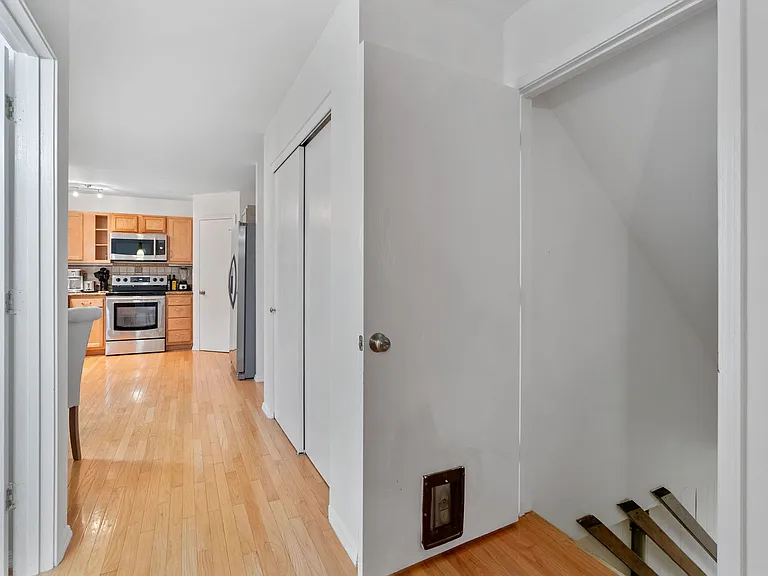 2528 Shiva Ct — Photo 13