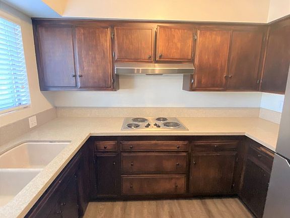 3rd image of 1239-1247 Robinson Ave #1247-1