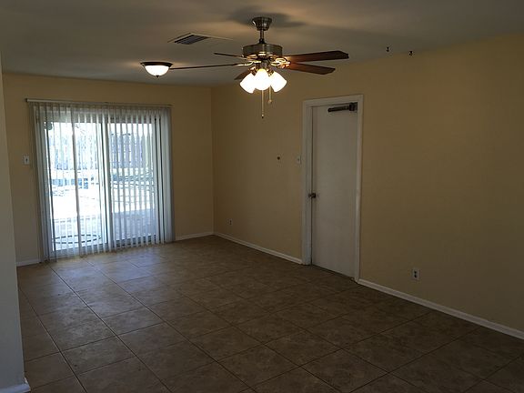 3rd image of 8411 Cimarron Dr