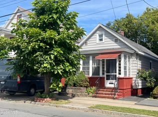1015 Strong St, Schenectady, NY 12307