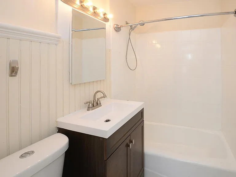 218 Rock Rd #2L — Photo 7