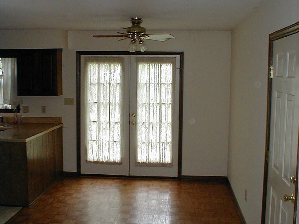Building Photo 3