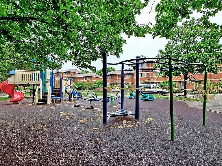 2460 Eglinton Ave E #901 — Photo 35