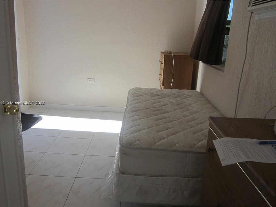1st image of 2447 Scott St #1