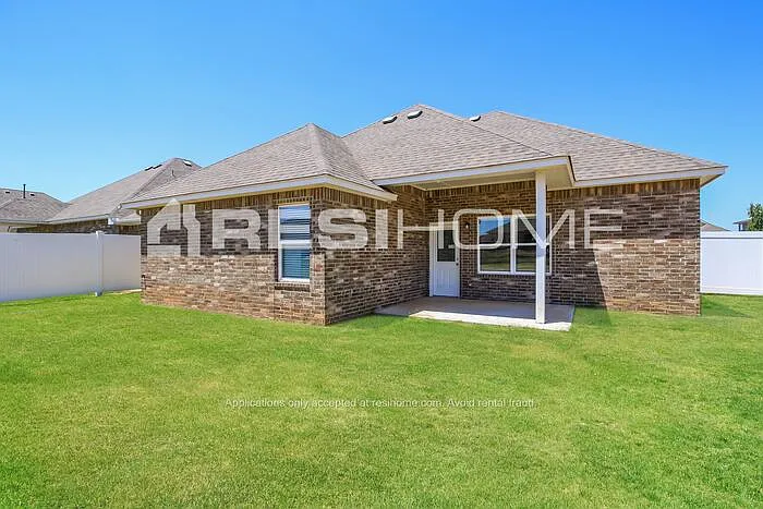8112 Brighton Ave — Photo 13