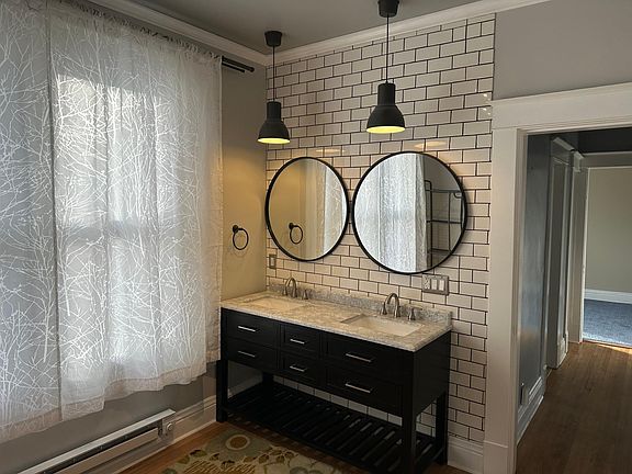 3rd image of 1210 Ashland Ave #1/2
