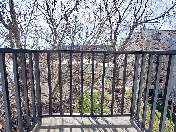3rd image of 120 Erasmus St #2