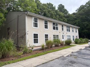10124 Pin Oak Dr #101, Berlin, MD 21811