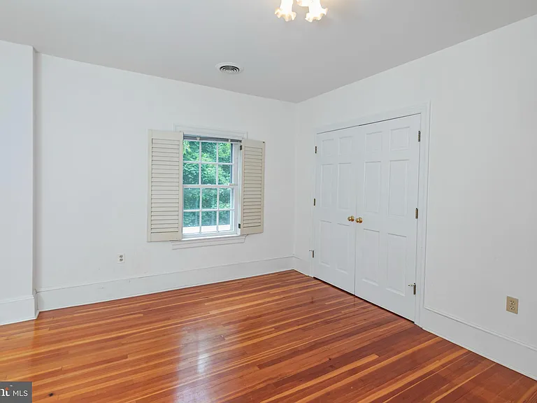 254 Jefferson Rd — Photo 28
