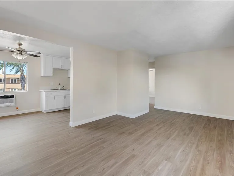 Briarwood Apartments - Riverside, CA — Photo 77