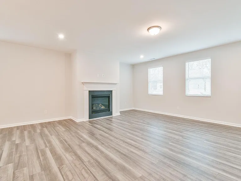 2630 Whistler Way NE — Photo 14
