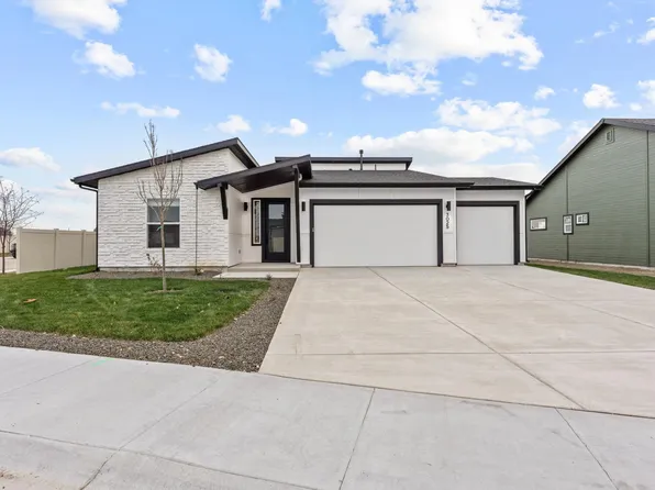 3025 W Firefoot Dr, Meridian, ID 83642