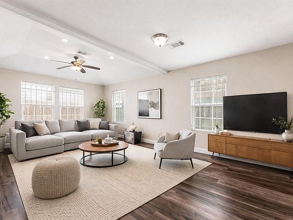 3rd image of 3115 Webster St