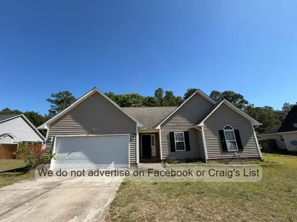 111 Tenacre Trl, Raeford, NC 28376
