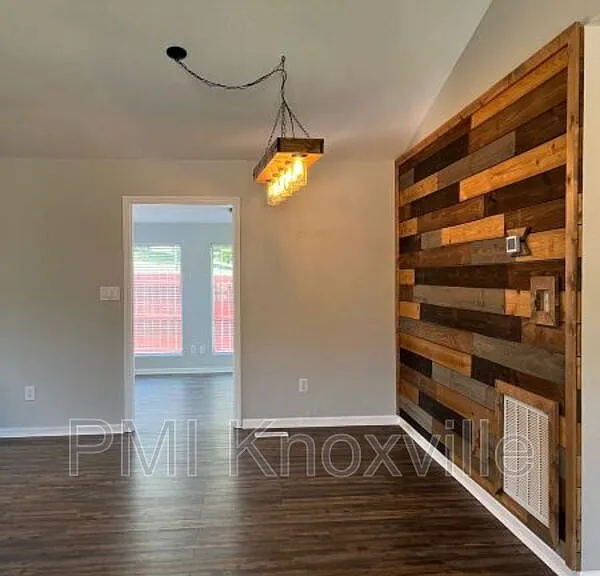 8625 Ball Park Ln — Photo 4