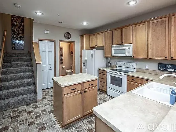 Building Photo - 19644 Escalade Way #906
