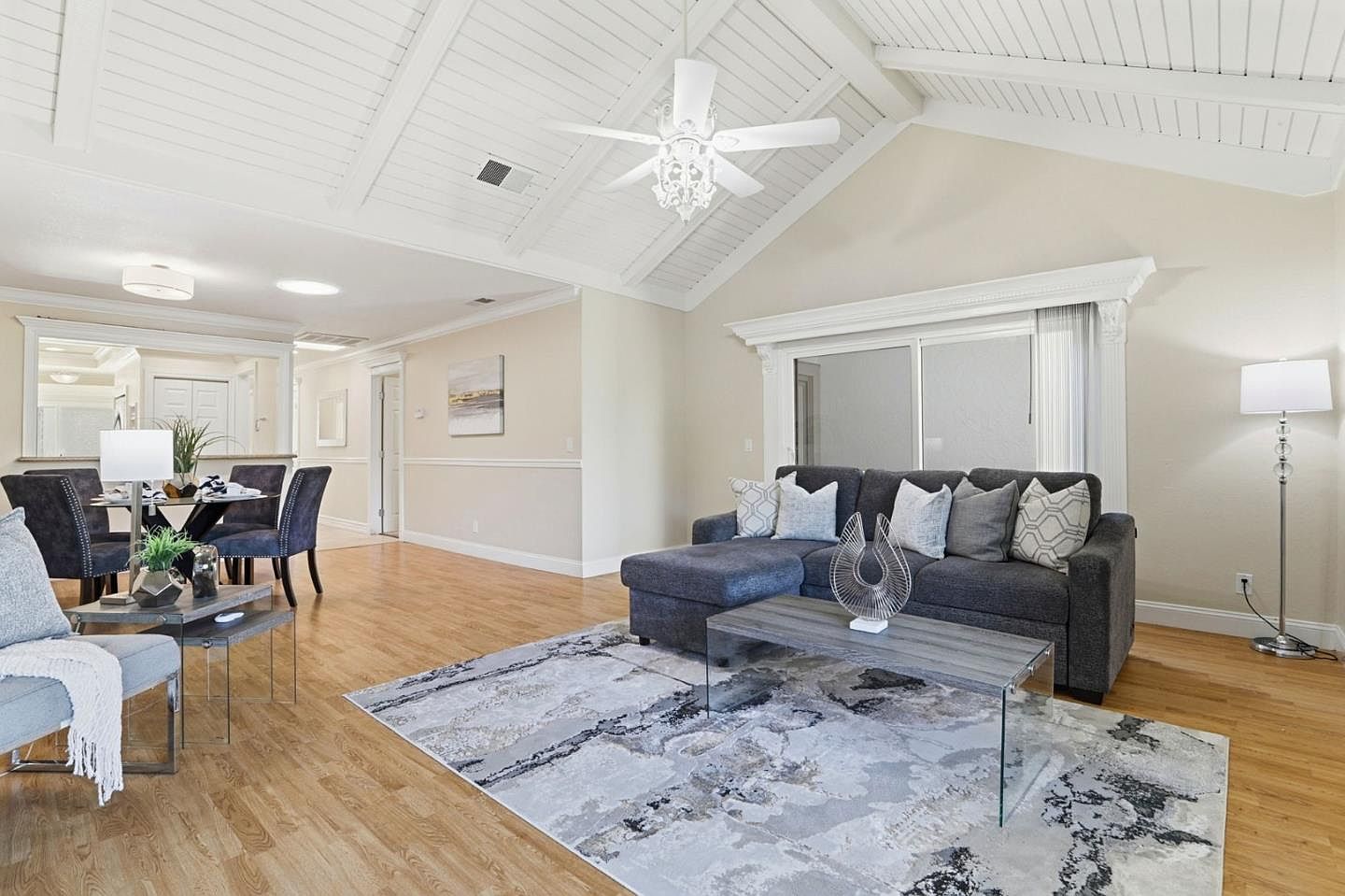 6108 Montgomery Ct