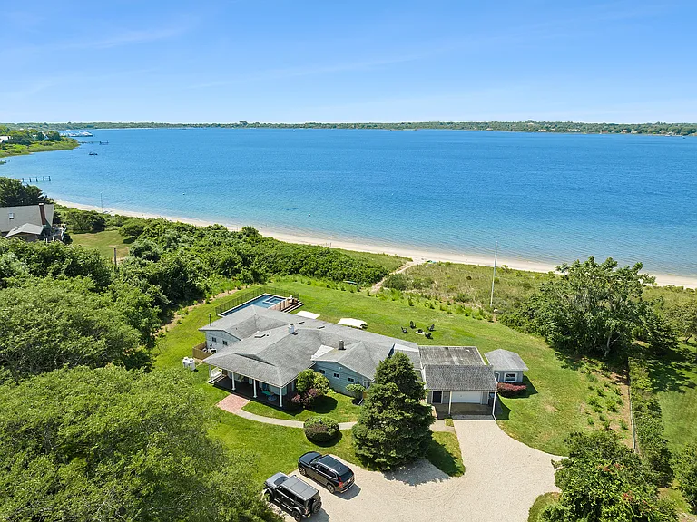 351 E Lake Dr — Photo 24