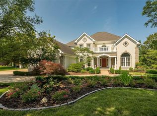 14330 Manderleigh Woods Dr, Chesterfield, MO
