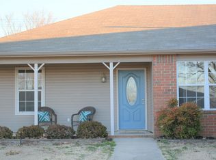 939 Fieldstone Ct, Centerton, AR 72719