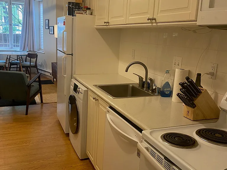 1507 R St NW — Photo 18